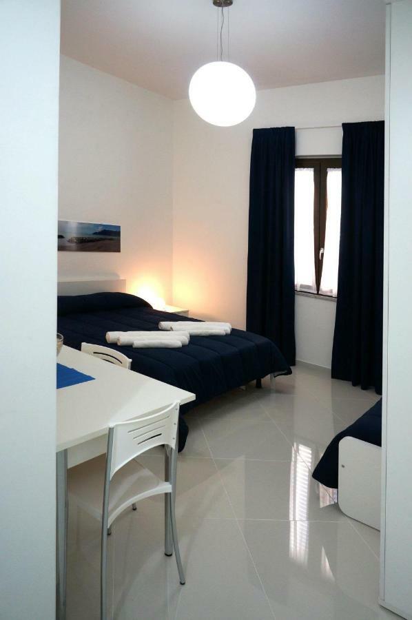 Al Porticciolo Bed and Breakfast Salerno Eksteriør billede