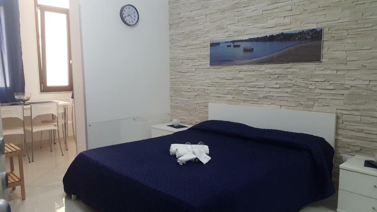 Al Porticciolo Bed and Breakfast Salerno Eksteriør billede
