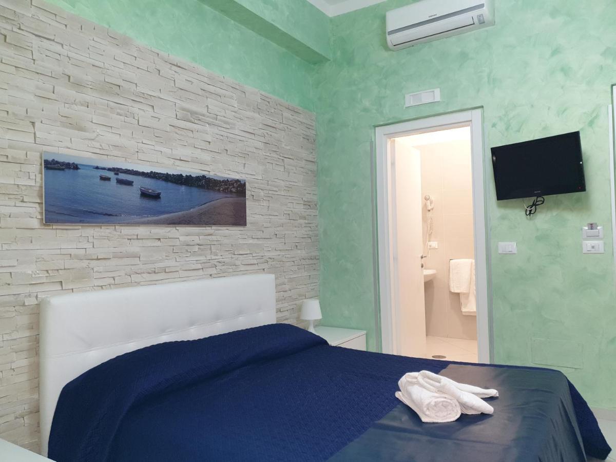 Al Porticciolo Bed and Breakfast Salerno Eksteriør billede