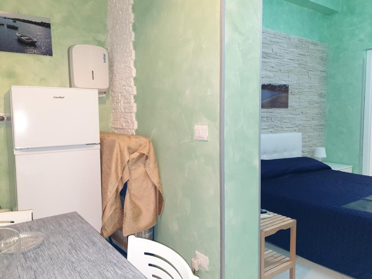 Al Porticciolo Bed and Breakfast Salerno Eksteriør billede
